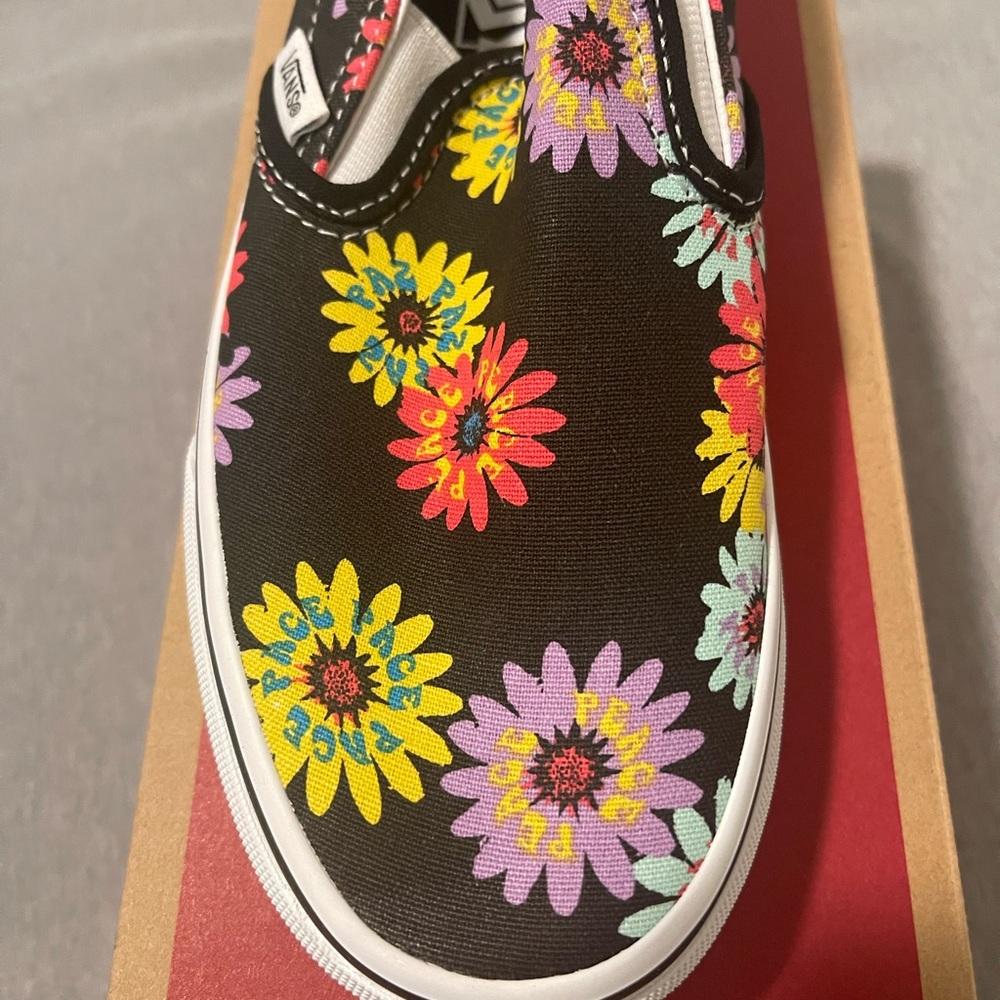 New, Vans Classic Slip-O Shoes Peace Floral Women’s Size 6.5 NIB